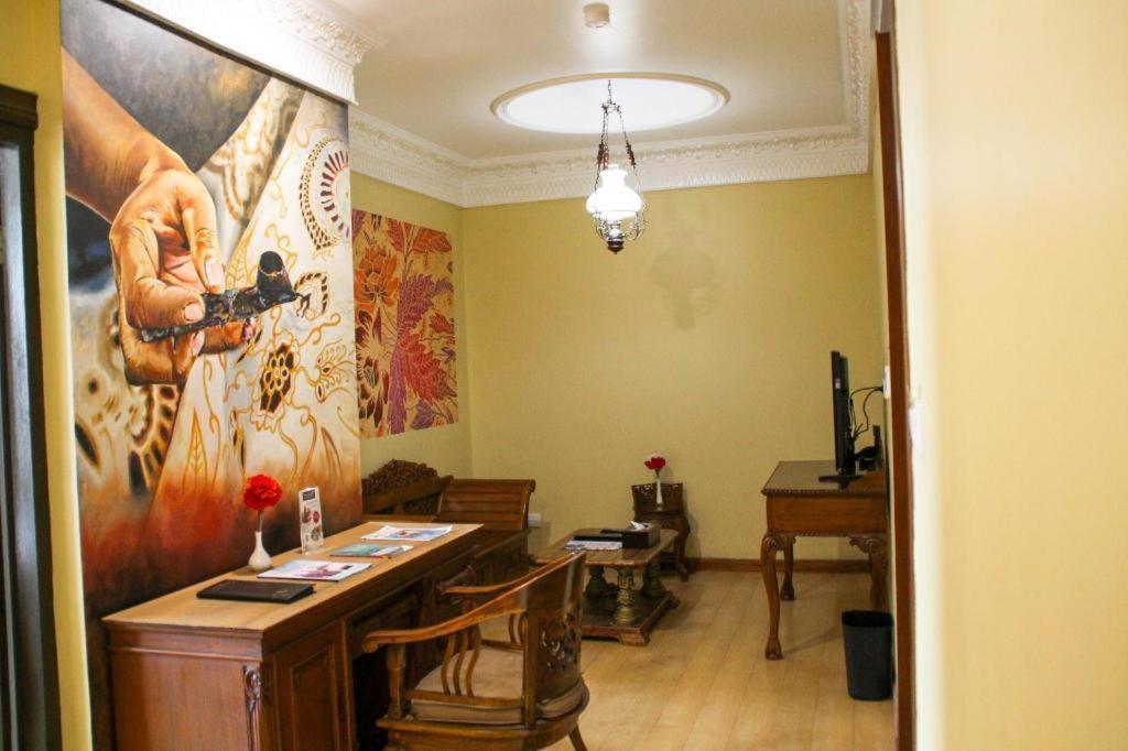 Hotel Amos Cozy Melawai 4*