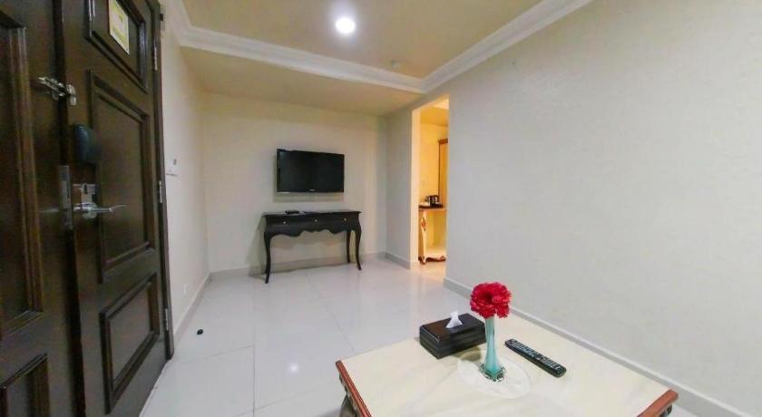 Amos Cozy Melawai Jakarta