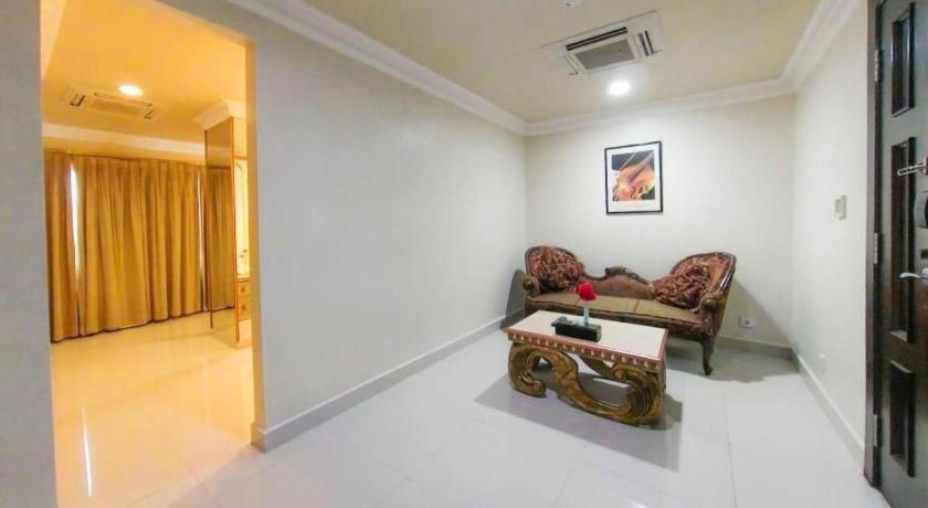 Amos Cozy Melawai