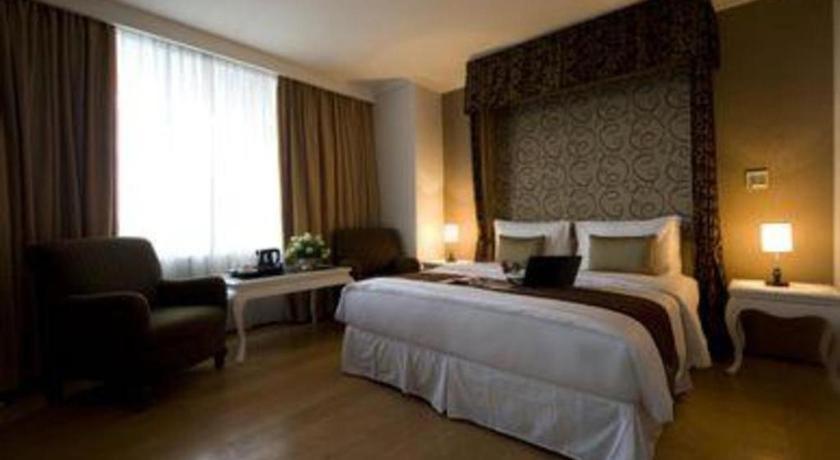 Amos Cozy Melawai Hotel Jakarta