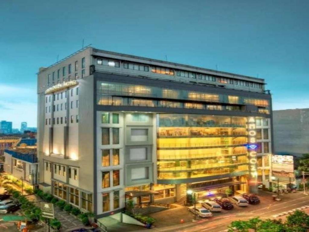 Amos Cozy Melawai Hotel Jakarta