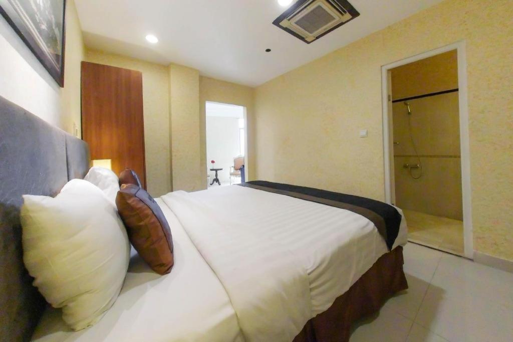 Hotel Amos Cozy Melawai 4*